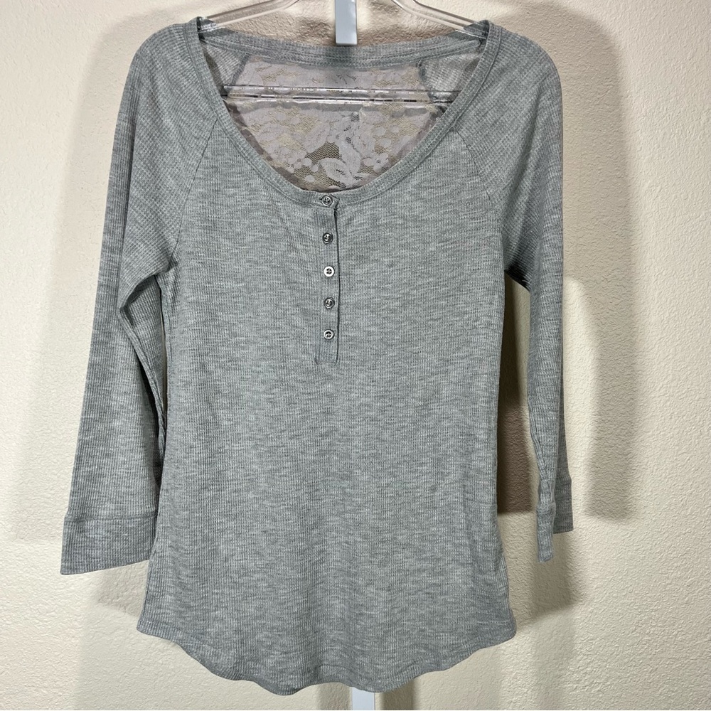 Y2K Mudd Henley Curved Hem 3/4 Sleeve Lace Closet Staple Sz Large